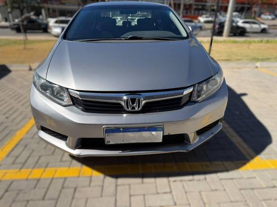 HONDA CIVIC 1.8 LXL 16V FLEX 4P AUTOMÁTICO HONDA CIVIC 1.8 LXL 16V FLEX 4P AUTOMÁTICO